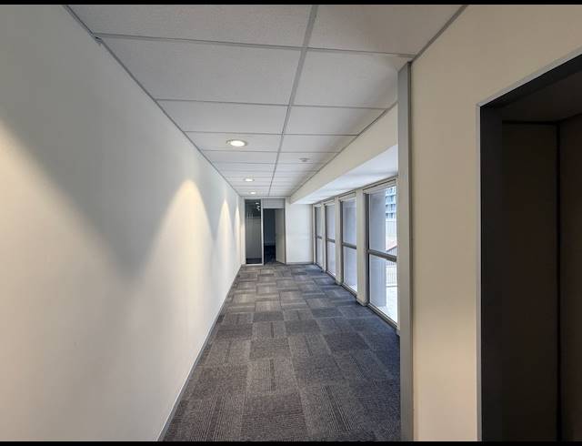 762M² OFFICE TO LET IN FORESHORE